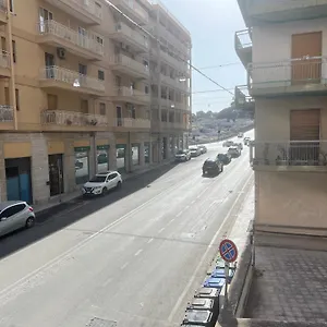 https://magi-house.sicilyhotelsitaly.net